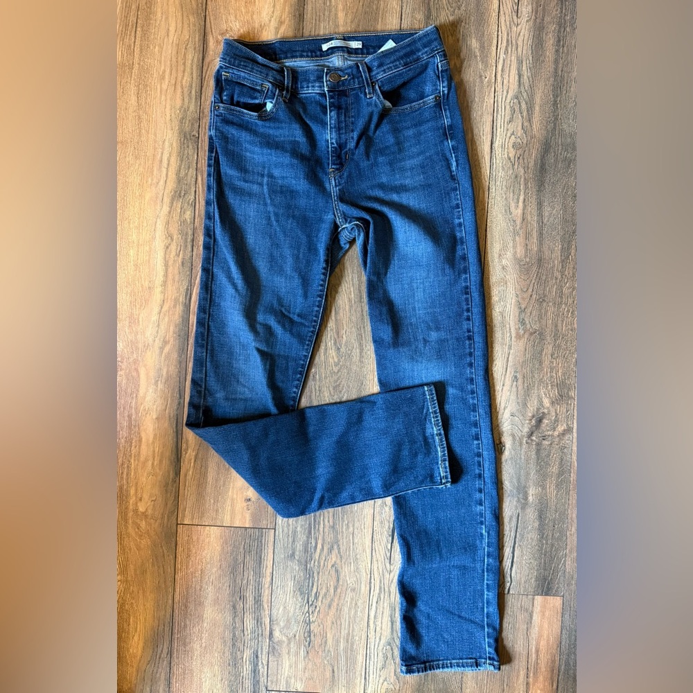 Levi 724 high-rise straight leg Jean